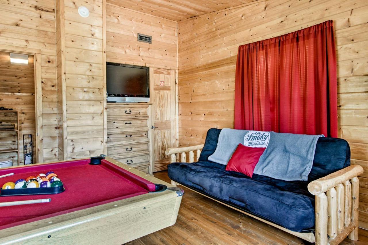 Cabin With Hot Tub And Deck About 12 Mi To Pigeon Forge! Сев'єрвілл Екстер'єр фото