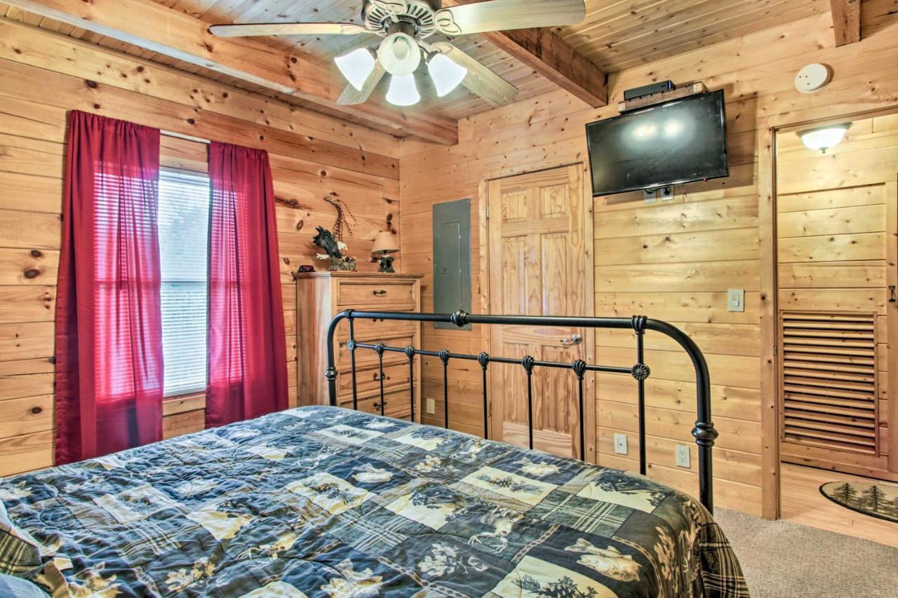 Cabin With Hot Tub And Deck About 12 Mi To Pigeon Forge! Сев'єрвілл Екстер'єр фото