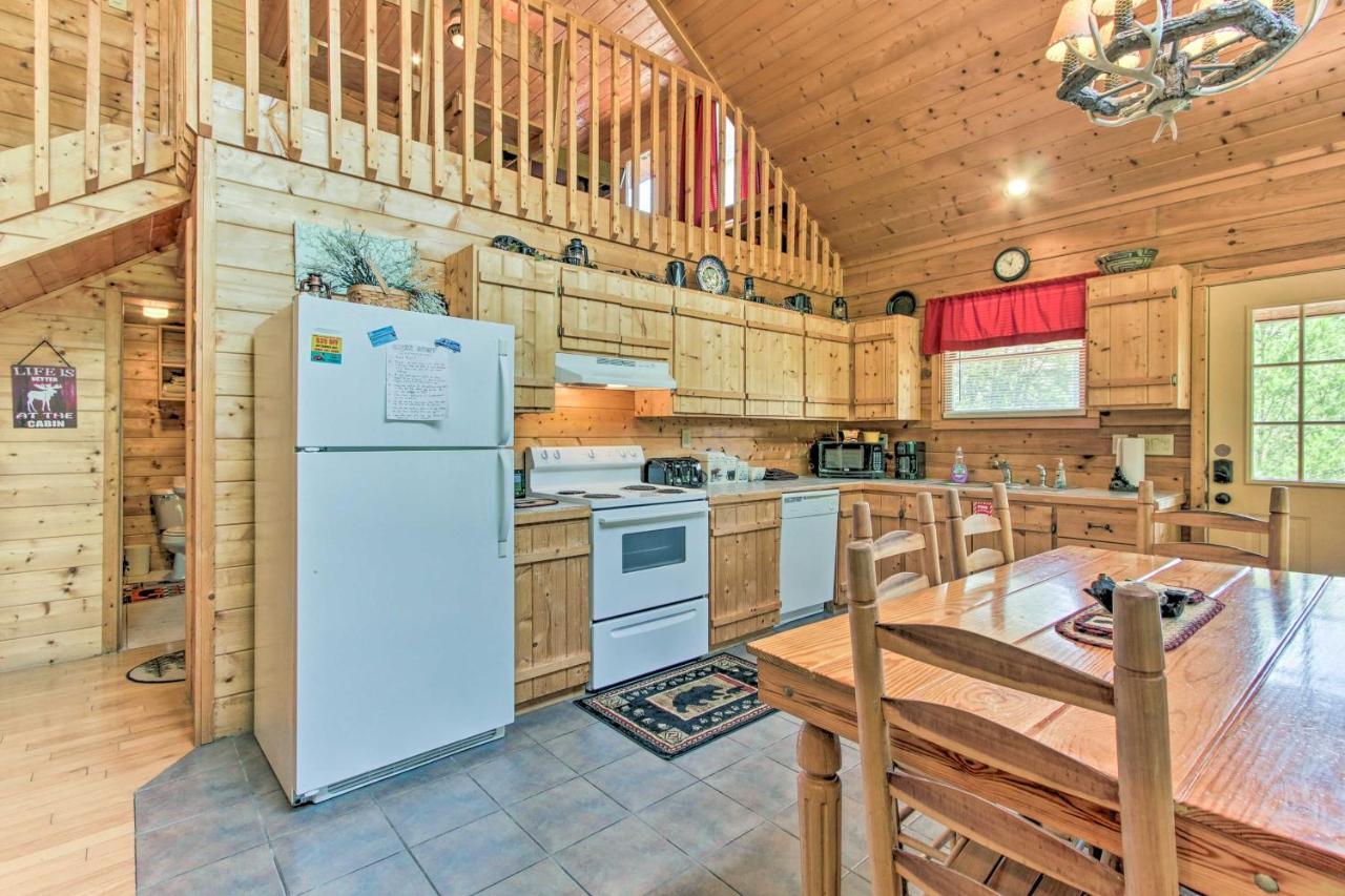 Cabin With Hot Tub And Deck About 12 Mi To Pigeon Forge! Сев'єрвілл Екстер'єр фото