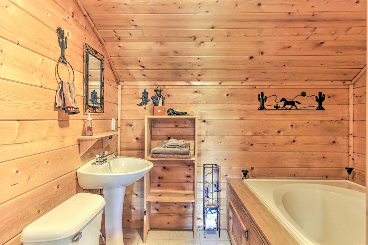 Cabin With Hot Tub And Deck About 12 Mi To Pigeon Forge! Сев'єрвілл Екстер'єр фото